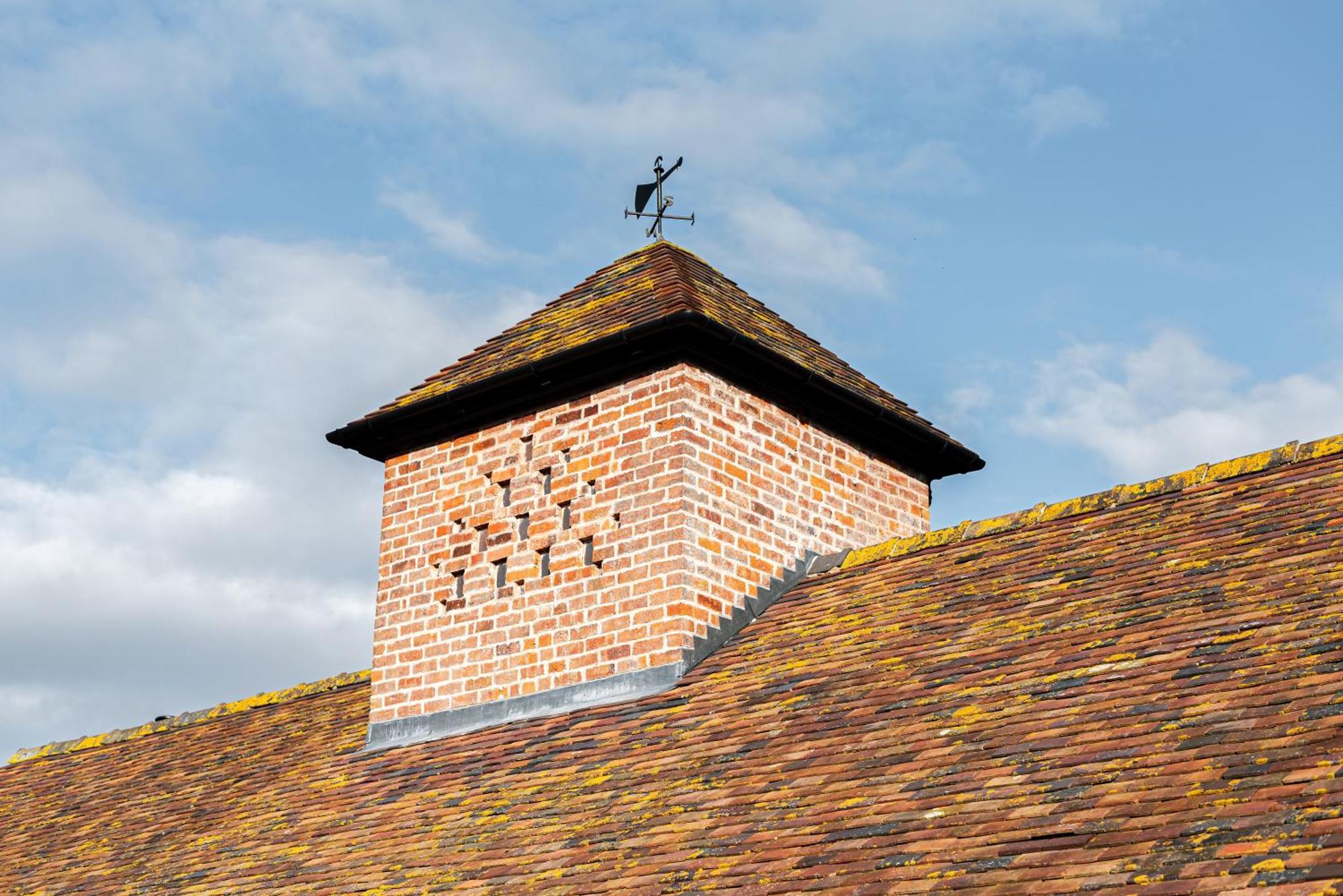 シュルーズベリー Pigeon House - Unique Barn With Private Garden, Hot Tub And Wood Burnerヴィラ エクステリア 写真